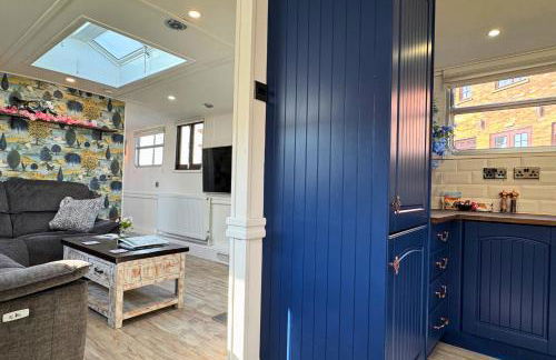 The Swan Flotel - Barton Marina - Foto 19