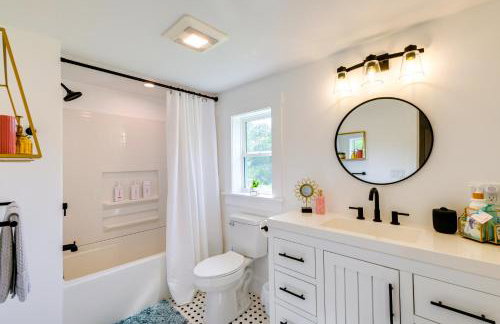 Orrington Vacation Rental with Private Deck and Views! - Foto 15