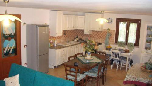 Località "La Pelosa" via Punta D'Elice 9 - Foto 4