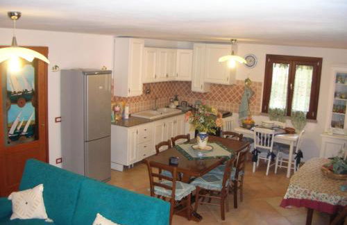 Località "La Pelosa" via Punta D'Elice 9 - Foto 4