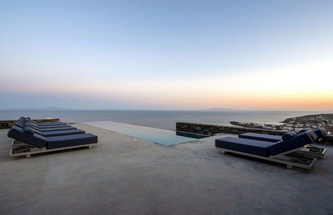 Luxury Villa With Pool And Sea View..! - Foto 31