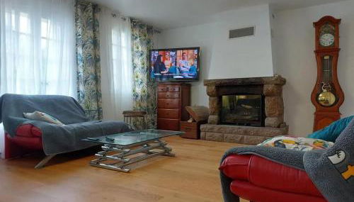 Maison spacieuse avec piscine à La Bazoche-Gouet - Foto 2