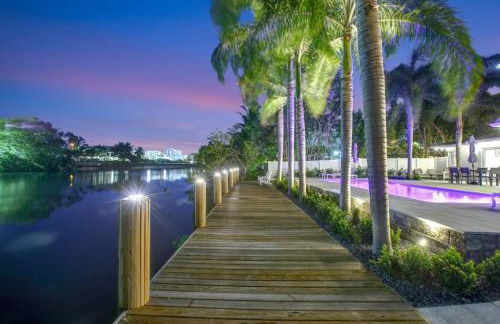 Lakefront Family Fun Home with Private Dock 3BR 2B - Foto 57