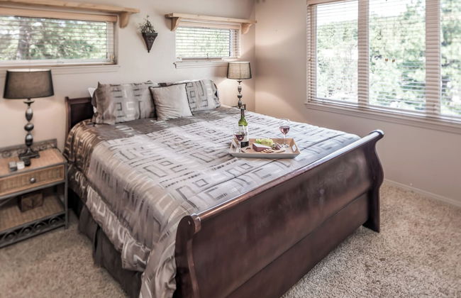 El Tigre by Ruidoso Vacation Rentals - Photo 2