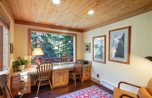 Beartooth Lodge with Hot Tub and Stuart Falls Views - Foto 29