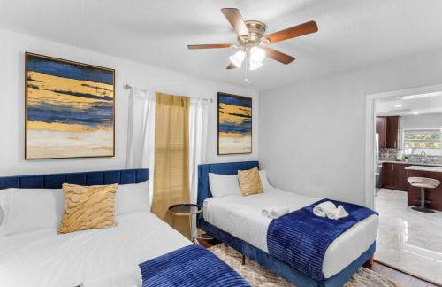 King bd Charming 2-Storey Cottage w PrivateYard - Foto 36