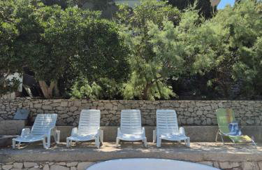 Blue Lagoon Studio Apartments - Photo 2