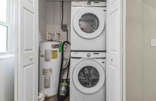 South Tampa 3BR with Backyard that Sleeps 10 - Foto 16