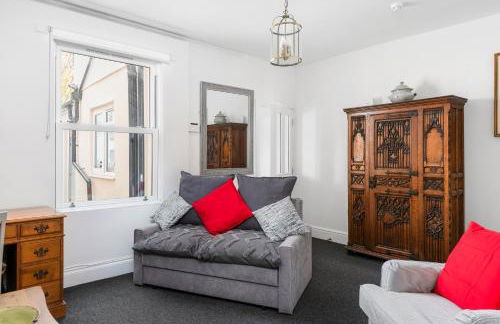 Superb location, character filled apartments by MyCityHaven - Foto 5