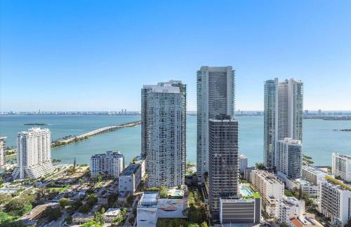 POSH Ocean View Penthouse - Heated Pool, Gym, Office! 10mins Beach - Foto 19