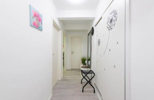 City Center Apartment with Free Parking - Foto 38