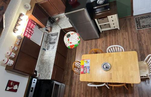 Deluxe Cabin #11 with Hot Tub on Patoka Lake in Southern Indiana - Foto 12