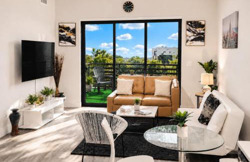 Lux property great for 1 to 8 Guests-family trip ,5Beds 2Rooms Staycation with Gym and EV, proximity to Downtown and Beaches - Foto 4