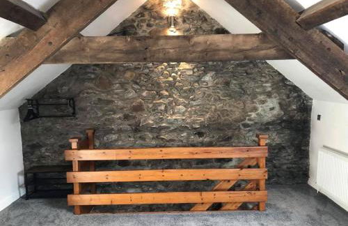 The Grooms Cottage - Photo 6