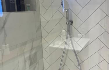 M1 City Centre 3 Bed 3 Bath Luxe Penthouse - Foto 17