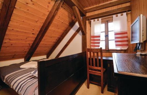 Six-Bedroom Holiday Home In Jastrebarsko - Foto 21