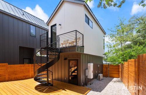 1BA East ATX StudioTX w Kitchenette Deck near UT and Lady Bird by Austin Vacay - Foto 12