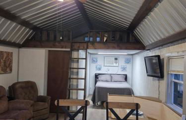 Dodo's Place on 22 acres outside of Smithville, TX - Foto 21