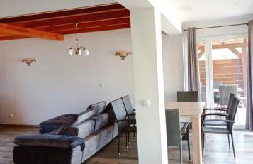 Dom z pięknymi widokami na jezioro ryńskie ilasy. - Foto 31