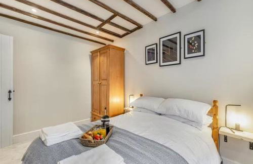 Cottage in the Heart of the Peak District - Photo 12