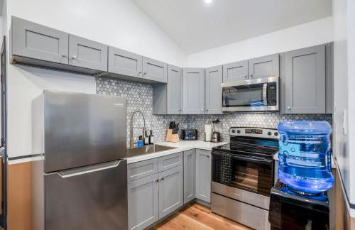 HTX Ultra Chiic Suite #1 - Photo 19