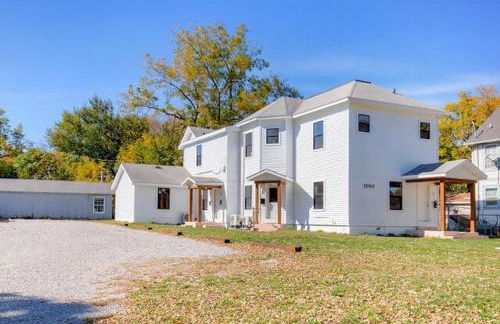 Fun Backyard Close to Downtown Pet Friendly 4BDRM - Foto 1