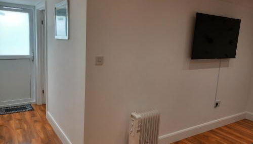 Heronsgate GH013 - Photo 3