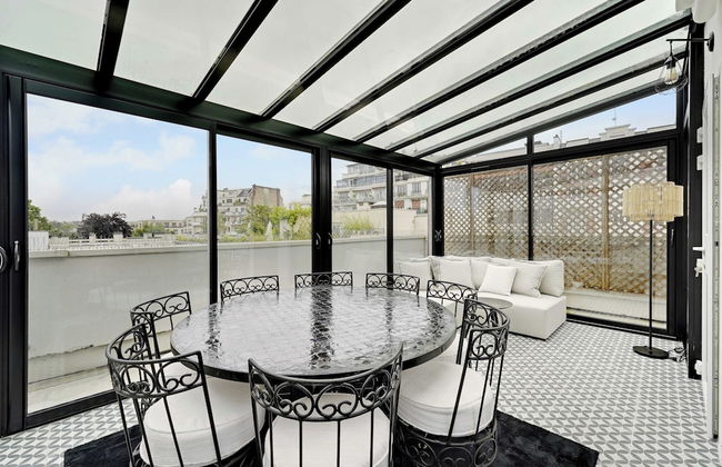 Exclusive Apt w/ Rooftop -2bd/4p Porte D'auteuil - Photo 17
