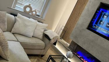 Stunning Town Center Cottage with hot tub - Foto 3