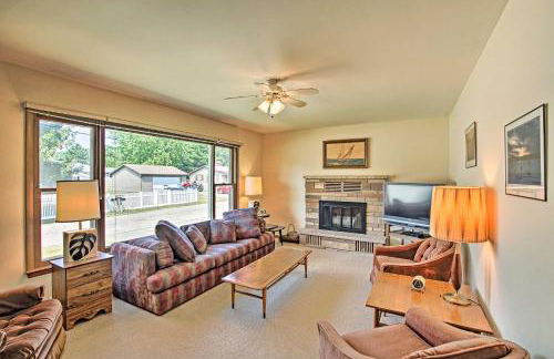 Lake Huron House with Grill and Beach Access! - Foto 1