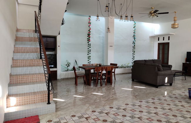 ZG Homestay Solo - Foto 2