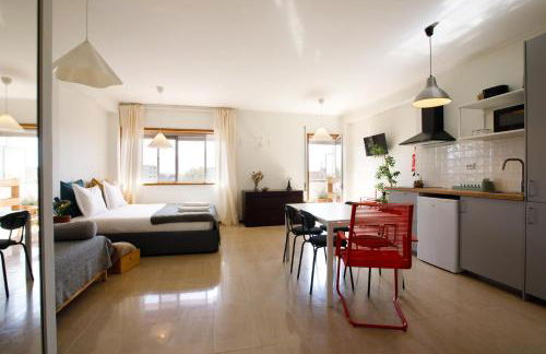 Casa Guilhermina, Sunny Studio with Balcony - Foto 5