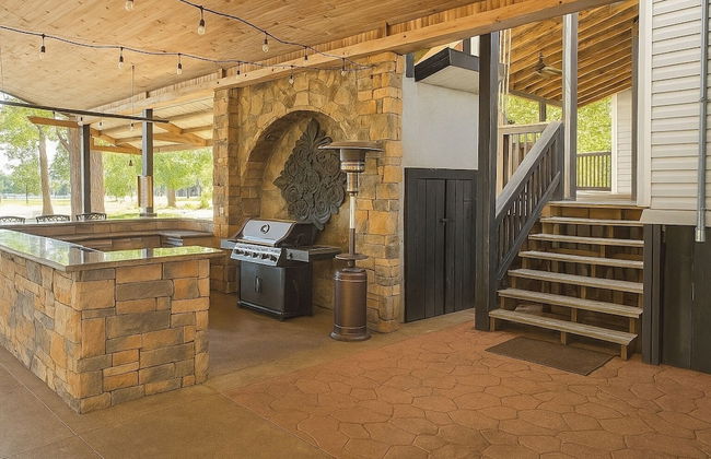 Luxury Lakefront 4br: Jacuzzi, Game Room & Wi-fi - Foto 3