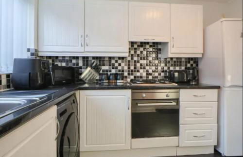 Anfield Stadium House - Free Parking - Foto 16