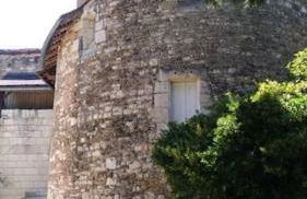 La tour du logis, gîte 4 * à 15 min du Futuroscope - Foto 1