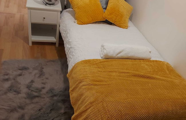 Lovely 2-bed Apartment in Milton Keynes - Foto 6