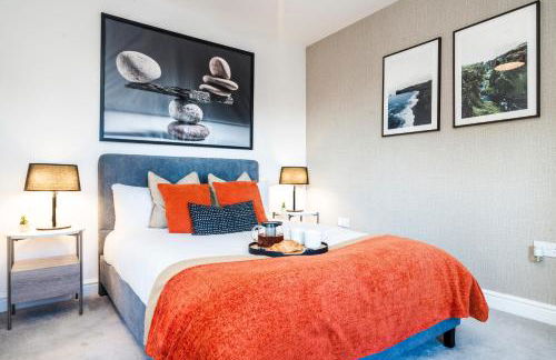 TheCountingSheep - Heathrow in 15 mins - Glass Balcony - Dedicated Workspace - Foto 6