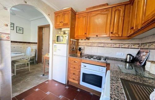 Traditional 3 bedroom villa with Com pool ALM26 - Foto 17