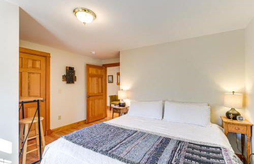 Chic Addison Home with Fire Pit on 8 Private Acres! - Photo 18