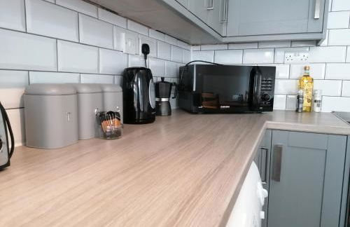 Chester 4 Bedroom House, Contractors & Leisure by Rework Accommodation - Photo 18