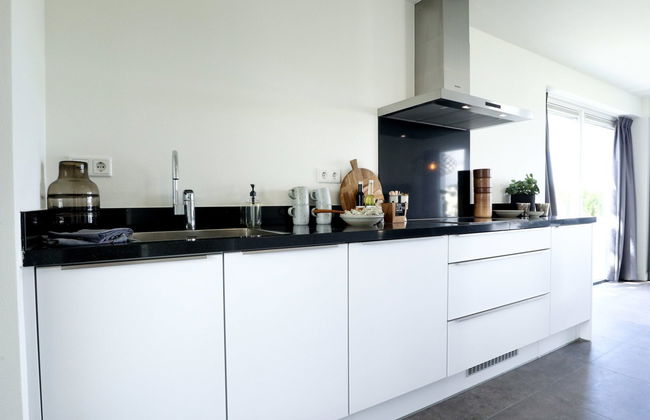 4 bedroom House in Nijkerk with swimming pool and terrace - Photo 4