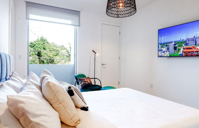 The Modernista 2 - Large Townhome With Pool - Foto 44