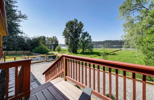 Newport Riverfront Home with Deck and Fire Pit! - Foto 23