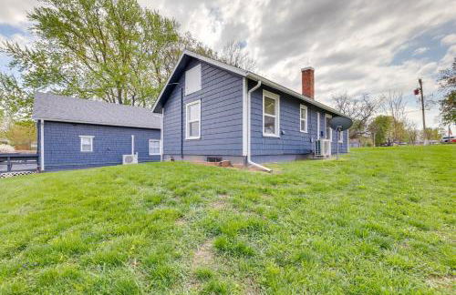 Homey Cottage with Sunroom and Smart TV! - Foto 26