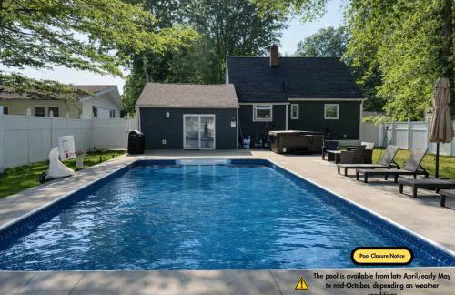 Swim and Relax In our Pool and Hot Tub and Recently Renovated - Photo 1