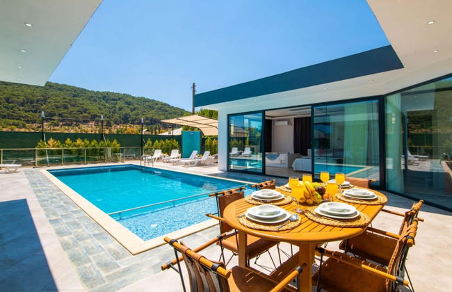 Dreamy Villa With Private Pool and Jacuzzi in Kas - Foto 1