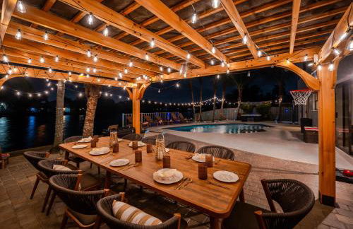 Waterfront Villa with Beach, Game Room, Cinema and Spa - Foto 52