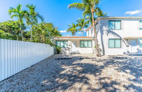 Renovated Apts with Kitchen, Fast WiFi, Smart TV, Roku & Pool Onsite 4 mi to Surfside Beach - Foto 32