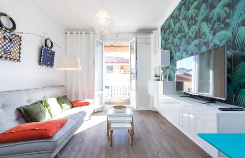 Cosy 1 Bdr near Garibaldi Square - Top Floor & AC - Photo 9