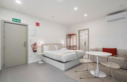 Confort y Ubicación en Madrid - Santero Suites - Photo 16